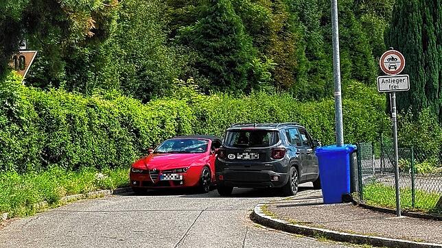 Der Bypass des Hebelwegs ist ein vielbefahrener, aber verbotener Schleichweg von Autofahrern, die die Baustelle in der Schulhausstraße ...
