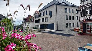 Die Rathaussanierung sprengte den Kostenrahmen um 1,5 Millionen Euro. Die Baukostenentwicklung wurde nun extern untersucht.