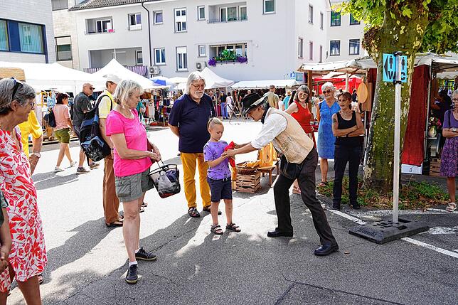 Bild 29: Bunte Vielfalt auf dem Marktplatz