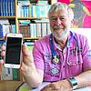 Das Smartphone gehört heutzutage auch zum Alltag in einer Arztpraxis. Bilder: Madlen Falke