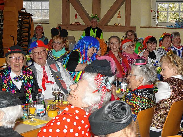 Bild 13: Die besten Bilder der Bermatinger Frauenfasnet 2025