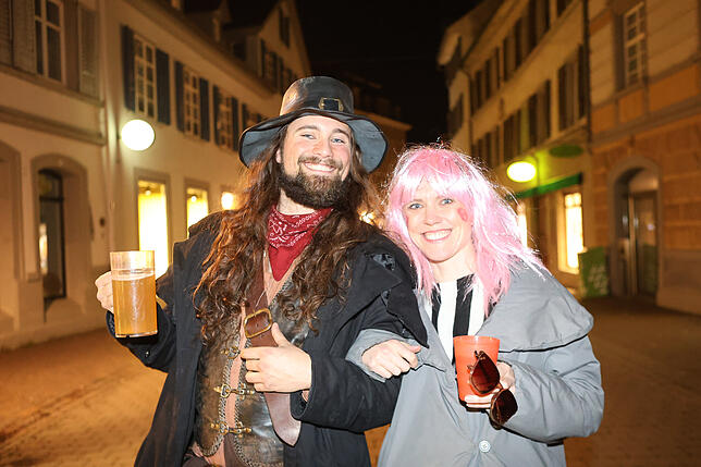 Bild 10: Konstanzer Straßenfasnacht 2025: Die Stimmung ist auch am Fasnachtsfreitag super