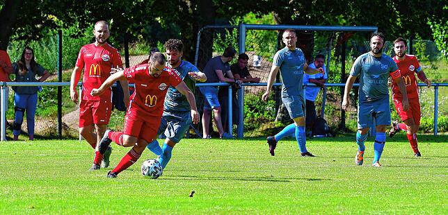 Bild 35: FC Wallbach feiert 1:0-Auftaktsieg gegen den SV Jestetten &ndash; und wir haben Bilder!