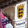 Das Schild am Eingangsportal des Stockacher Amtsgerichts.