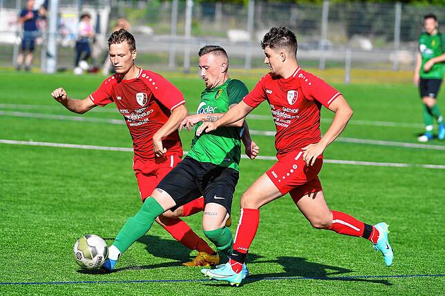 Bild 18: SV Herten setzt sich mit 3:1 gegen den weiter punktlosen FC Schlüchttal durch &ndash; und wir haben die Bilder!