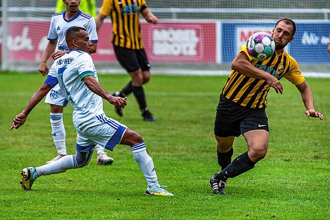 Bild 11: Reserve des SV Blau-Weiß Murg bezwingt den SV Nöggenschwiel mit 3:1 &ndash; und wir haben Bilder!