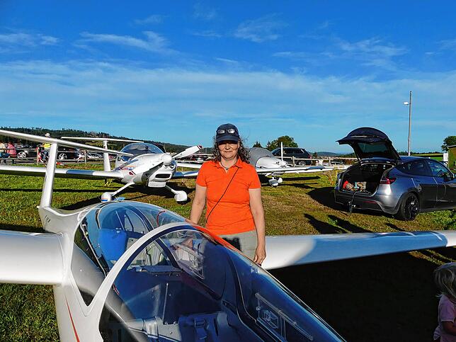Bild 2: Bilder vom 11. Familien-Drachenfest auf dem Flugplatz in Hütten