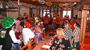 Zum Abschluss des närrischen Nachmittags macht auch die Narrenmusik des Musikvereins Oberlauchringen den närrischen Senioren ihre ...