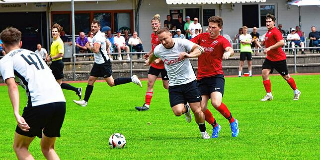 Bild 18: SG FC Wehr/Brennet spielt nur 1:1 gegen FC Hochrhein – und wir haben Fotos!