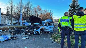 Am Samstag, 30. Dezember 2023, ereignete sich um 8.15 Uhr am Wettsteinplatz in Basel ein schwerer Unfall. Der 31-Jährige Fahrer wurde ...