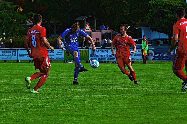 Bild 1: FC Geißlingen gewinnt Derby gegen FC Grießen mit 1:0 &ndash; und wir haben Bilder!