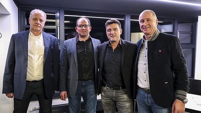 Sie müssen sich derzeit mit heftigen Vorwürfen von Ex-Trainer Ryszard Komornicki auseinandersetzen. Der Vorstand des FC 08 Villingen ...