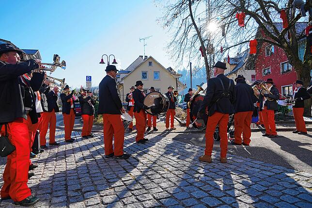 Bild 19: Die schönsten Bilder von der Städtlefasnacht der Grufti-Band