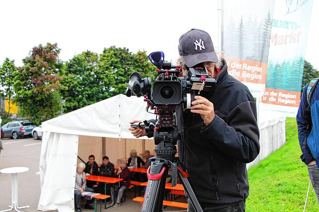 Bild 13: Bilder vom 12. Strohskulpturen-Wettbewerb in Verbindung mit dem 25. Kürbismarkt