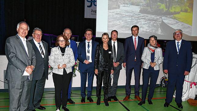 Die Redner beim Festakt des Hegau-Jugendwerkes (v.l.): Wilhelm Schmid, Claus Moldenhauer, Dagmar Schmieder, Roland Sing, Thomas Auer, ...