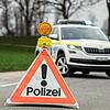 Die Kantonspolizei Aargau im Einsatz (Symbolbild). Polizisten nehmen in Eiken zwei Diebe fest.