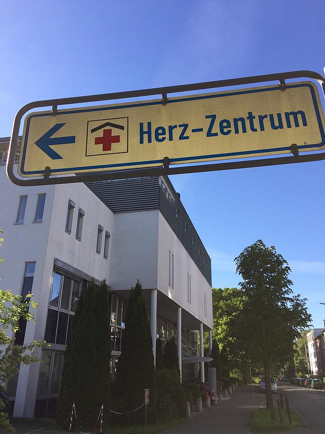 Hier geht es zum Herzzentrum, hier hatte die Staatsanwaltschaft in gleich mehreren Angelegenheiten ermittelt. Viel gefunden hat die ...