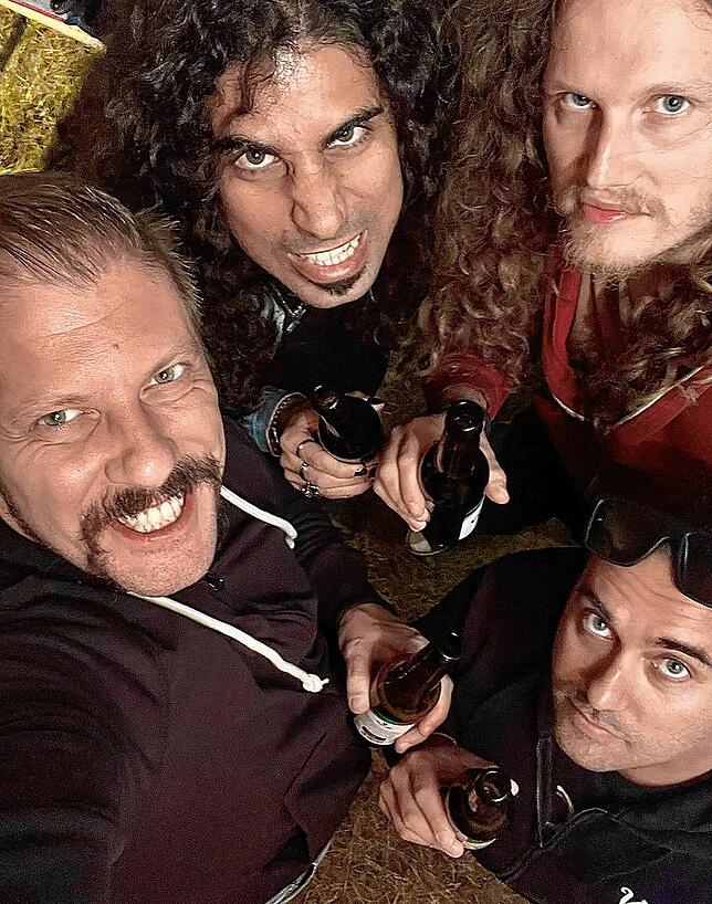 Mitglieder der Band SAD, von links: Sänger Mattia Montin, Hauptgitarrist Eddie Thespot, Bassist Matteo Bertoldi und Schlagzeuger Ronnie ...