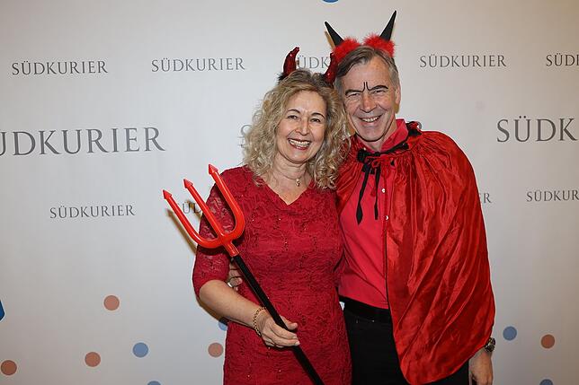 Bild 3: An der SÜDKURIER-Fotowand: Das sind die Gäste der Fernsehfasnacht (Teil 4)