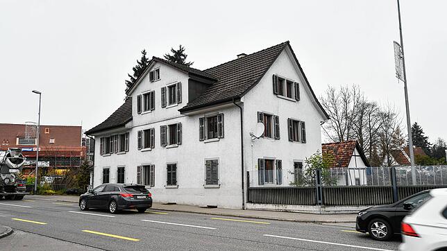 In diesem Haus in Bottighofen ereigneten sich im Keller unvorstellbare Szenen, die an einen Horrorfilm erinnern.