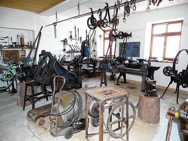 Im Heimat- und Handwerkermuseum Bindhaus gibt es jede Menge Relikte aus Zeiten, als im Handwerk noch keine Digitaltechnik zum Einsatz ...