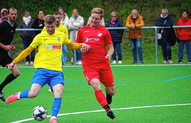 Bild 25: Der FC Pfaffenweiler trumpft gegen den FC Singen auf – wir haben die Bilder!