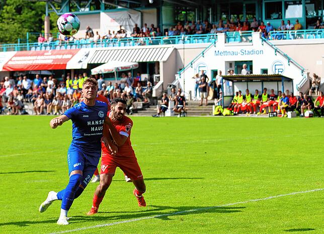 Bild 7: Die besten Bilder vom Pokal-Derby zwischen dem FC Radolfzell und dem 1. FC Rielsingen-Arlen