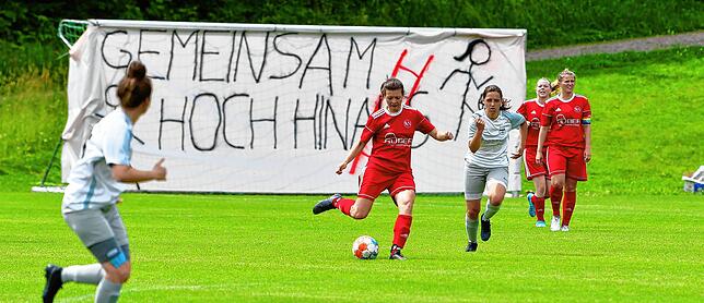 Bild 48: SV Niederhof besiegt SG Ebnet mit 4:1 im Hinspiel der Verbandsliga-Relegation &ndash; wir haben Bilder!