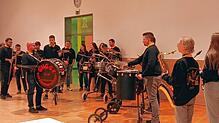 Traditioneller Fasnetauftakt in Kreenheinstetten am 11.11.. Den musikalischen Rahmen der Versammlung der Waldgeister gestaltete die ...