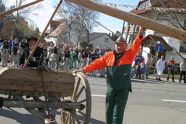 Bild 15: Bilder vom Rathaussturm und Narrenbaumstellen in Ober- und Unterbaldingen