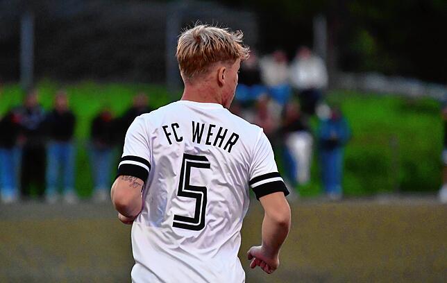 Bild 17: FC Wehr siegt 5:1 im historischen Pokalduell bei der SpVgg Brennet-Öflingen – und wir haben Fotos!