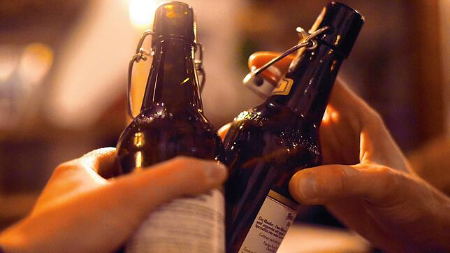 Prost: Bier zählt zum festen Bestandteil der deutschen Gesellschaft.