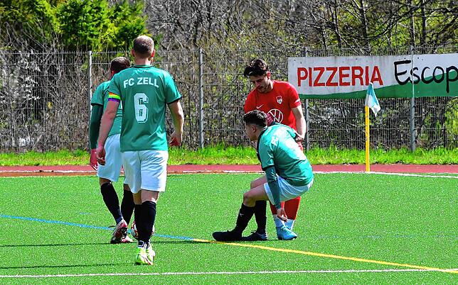 Bild 4: FC Zell besiegt den FC Tiengen 08 deutlich &ndash; und wir haben Bilder!