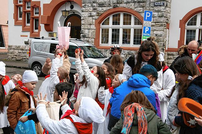 Bild 5: Hoorig &ndash; hoorig! So toll war der Kinderumzug in Waldshut