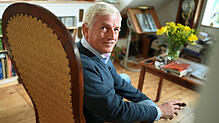 Arnold Stadler in seiner Wohnung in Rast bei Sauldorf.