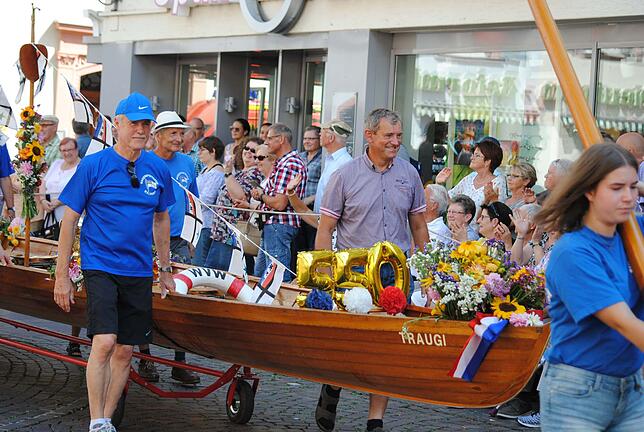 Bild 47: Bilder vom Jubiläumsumzug der 550. Waldshuter Chilbi mit 2000 Teilnehmern
