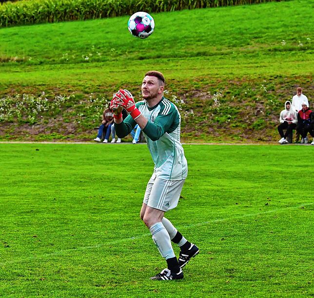 Bild 13: Spvgg. Andelsbach holt sich ein 1:1 im Derby gegen den SC Niederhof/Binzgen &ndash; und wir haben Bilder!
