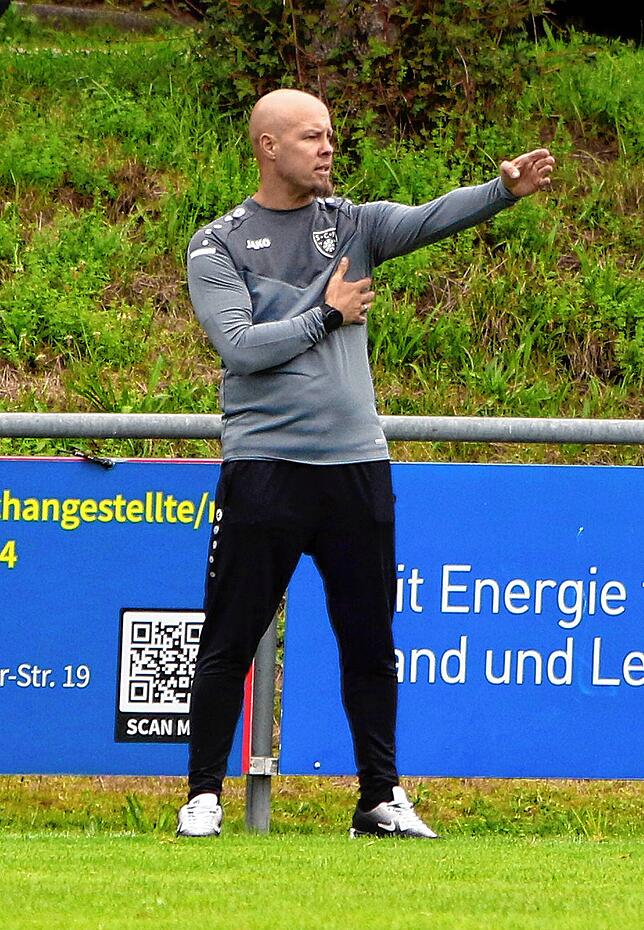 Bild 3: Die besten Bilder vom knackigen 8:0 des SC Markdorf bei den Spfr Owingen-Billafingen