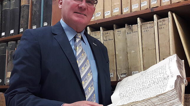 Jürgen Klöcker, Historiker und Konstanzer Stadtarchivar, hat umfangreich zum Leben von Willi Hermann recherchiert. Seine ...