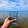 In vielen Bodenseegemeinden ist das Trinkwasser aus dem Hahn aufbereitetes Bodenseewasser. In Friedrichshafen sogar zu 100 Prozent, in ...