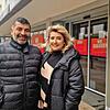 Ata (links) und Ela Kuslu führen den Laden Missy in Friedrichshafen. Bald kommt ein neues Geschäft am Buchhornplatz dazu: Es soll Outlet ...