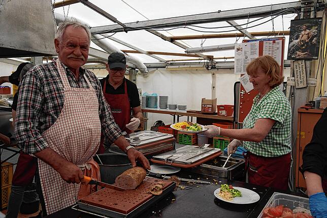 Bild 2: Bilder vom Sonntagsfrühschoppen beim Blütenfest in Oberteuringen