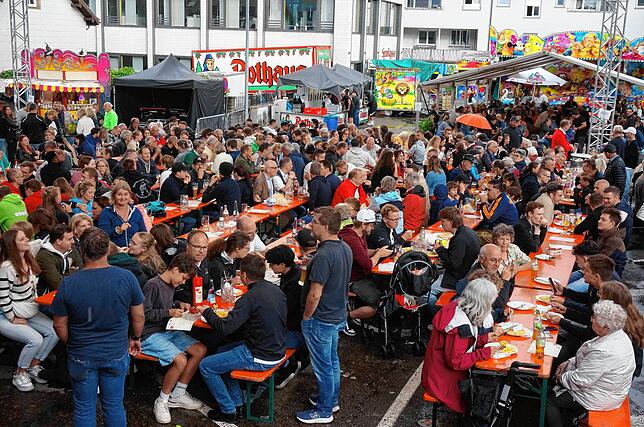 Bild 13: Stadtmusik Tiengen spielt zum Abschluss des Schwyzertags: Das sind die Bilder