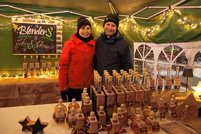 Leckere Schnäpse gibt es am Stand von Annika und Stefan Blender zu erstehen.