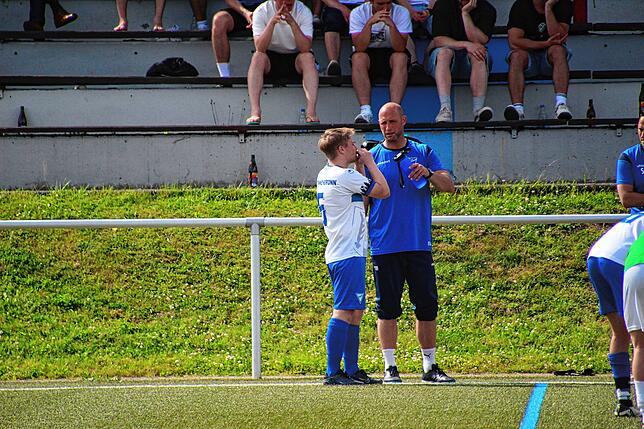 Bild 9: Die besten Bilder vom Bezirksliga-Spitzenspiel FV Tennenbronn gegen FC Furtwangen