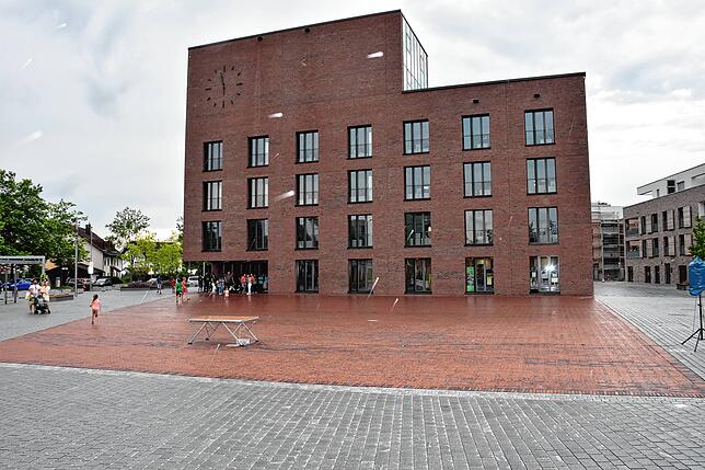 Das neue Rathaus in der Neuen Mitte Salems. Es sei ein Symbol des Strukturwandels in der Gemeinde. „In einer Generation ist die ...