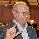 Wolfgang Kramer sorgt sich als Vorsitzender des Hegau-Geschichtvereins zusammen mit deren Mitgliedern darum, dass der geplante Windpark ...