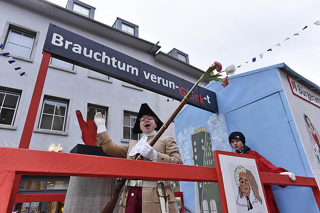 Bild 11: Bilder vom bunten Treiben am Fasnetsmontag in Villingen (1)