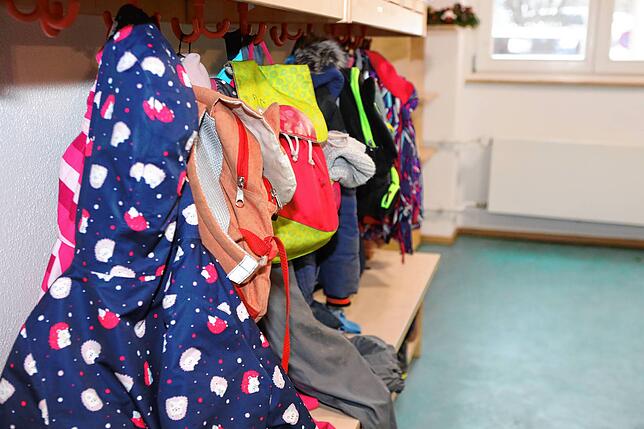Viele Familien sind auf ein doppeltes Einkommen angewiesen, damit sie sich das Leben im teuren Konstanz leisten können. Ihre Kinder ...