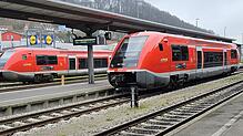 Der Bahnhof Waldshut im Jahr 2024: Hier auf der Hochrheinstrecke fährt bislang die Deutsche Bahn. Im Zuge der Elektrifizierung der ...